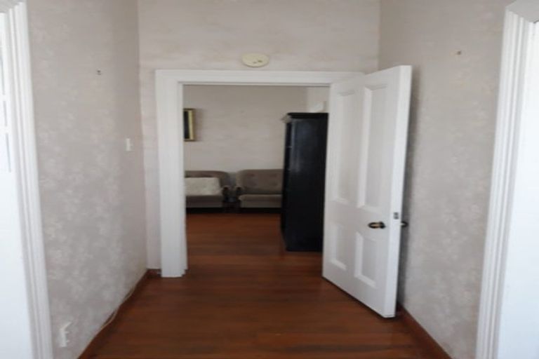 Photo of property in 20 Moir Street, Mount Victoria, Wellington, 6011