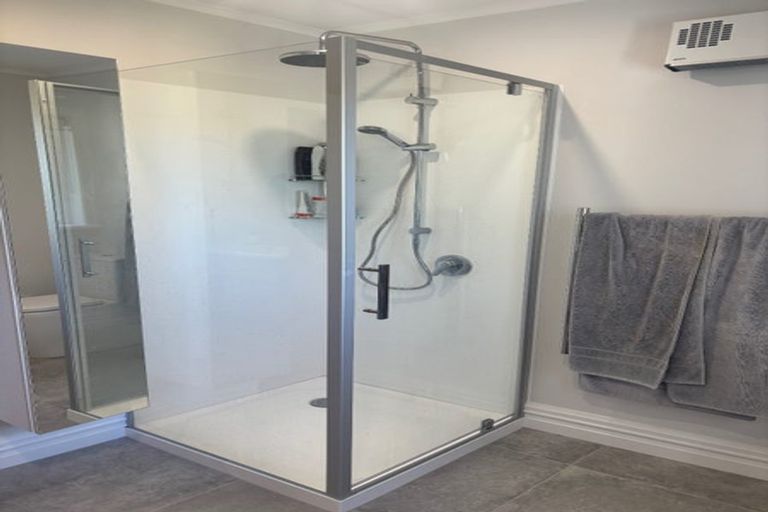 Photo of property in 16 Stafford Street, Mount Victoria, Wellington, 6011