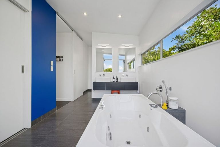 Photo of property in 14 Beachview Grove, Peka Peka, Waikanae, 5391