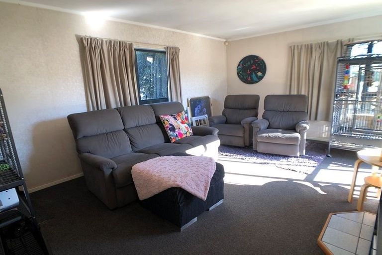 Photo of property in 106 Glen Road, Ranui, Auckland, 0612