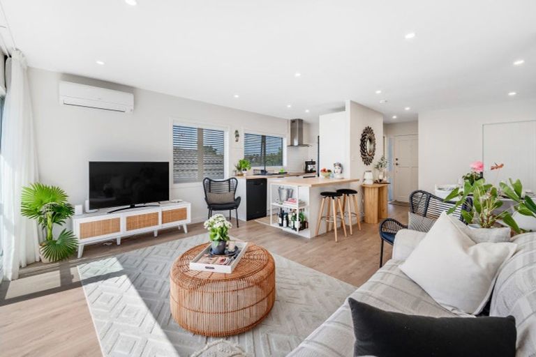 Photo of property in 1/7 Tuscan Place, Half Moon Bay, Auckland, 2012