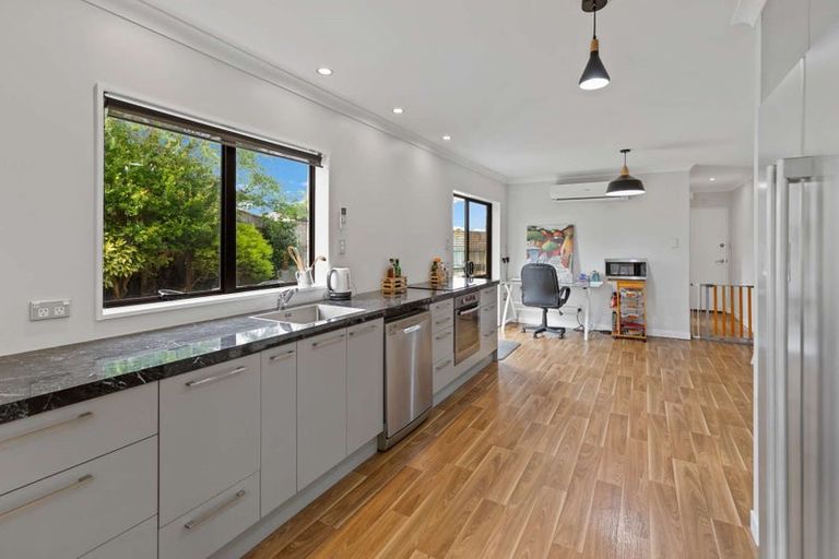 Photo of property in 27 Bens Place, Springvale, Whanganui, 4501