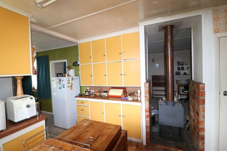 Photo of property in 7 Princess Street, Dannevirke, 4930