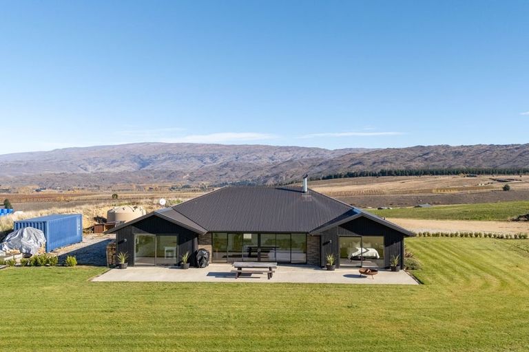 Photo of property in 4 Skeena Way, Waikerikeri, Alexandra, 9391