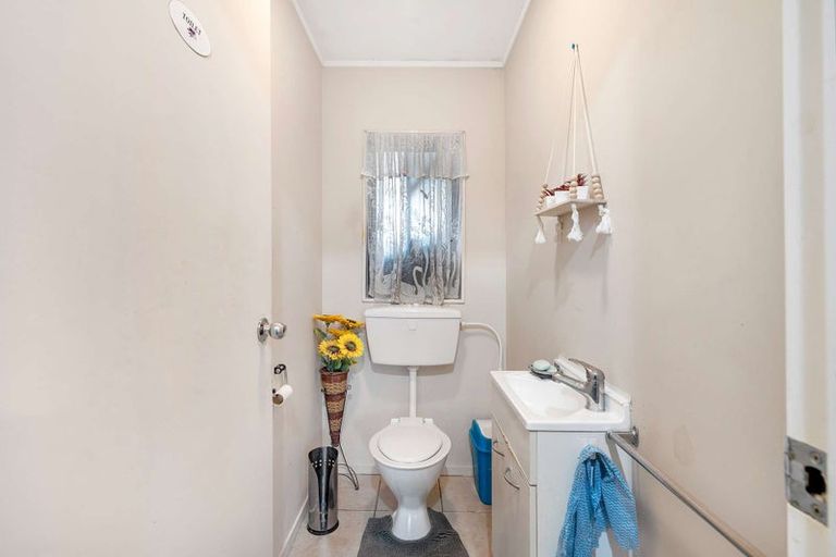 Photo of property in 151 Naylors Drive, Mangere, Auckland, 2022