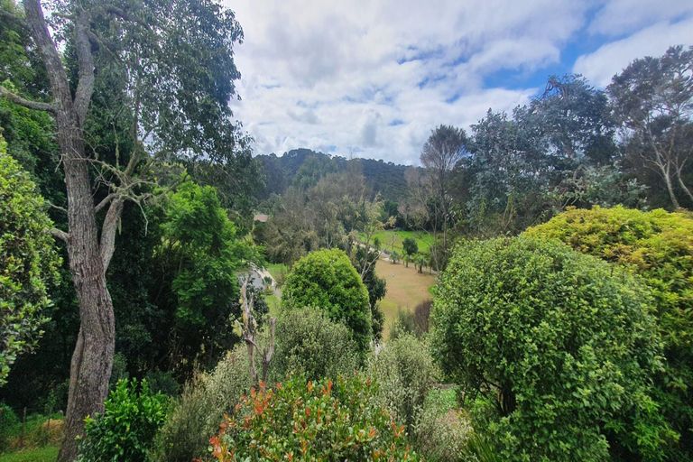 Photo of property in 103 Yorke Road, Haruru, 0204