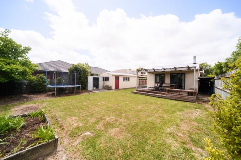 Photo of property in 33 Karina Terrace, Roslyn, Palmerston North, 4414