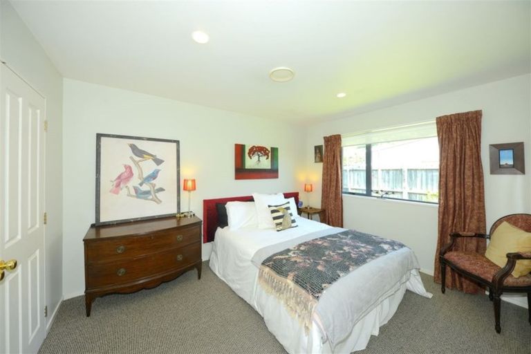 Photo of property in 6 Hamlet Lane, Heathcote Valley, Christchurch, 8022