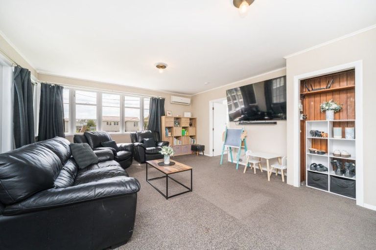 Photo of property in 32 Taylor Avenue, Feilding, 4702