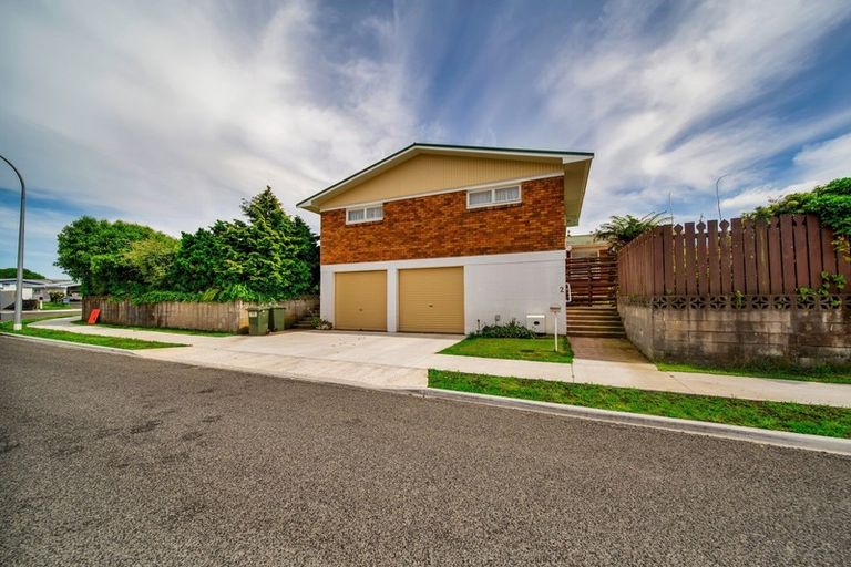 Photo of property in 2 Ferdinand Street, Stratford, 4332