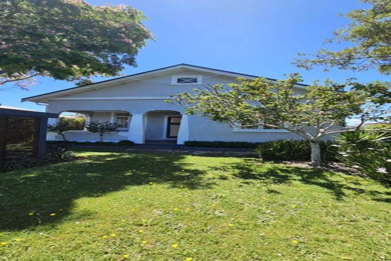 Photo of property in 257 Carrington Street, Vogeltown, New Plymouth, 4310