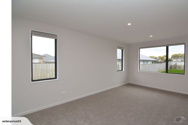 Photo of property in 29 Kingsbridge West, Burwood, Christchurch, 8083