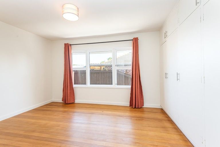 Photo of property in 82 Main North Road, Papanui, Christchurch, 8052