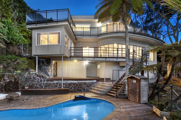 Photo of property in 57 Kohu Road, Titirangi, Auckland, 0604