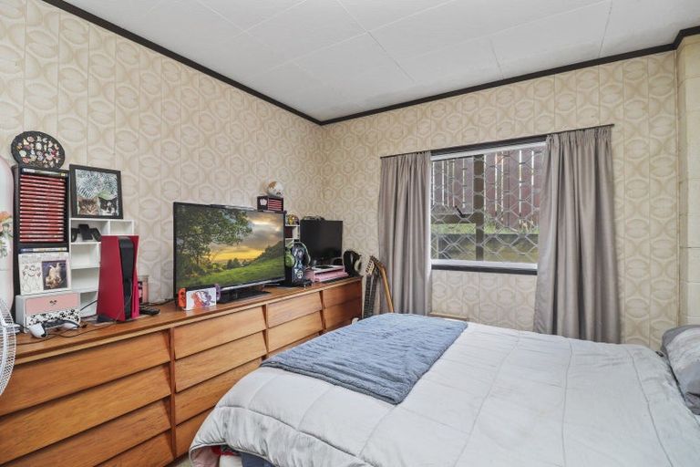 Photo of property in 70b Resolution Road, Welcome Bay, Tauranga, 3112