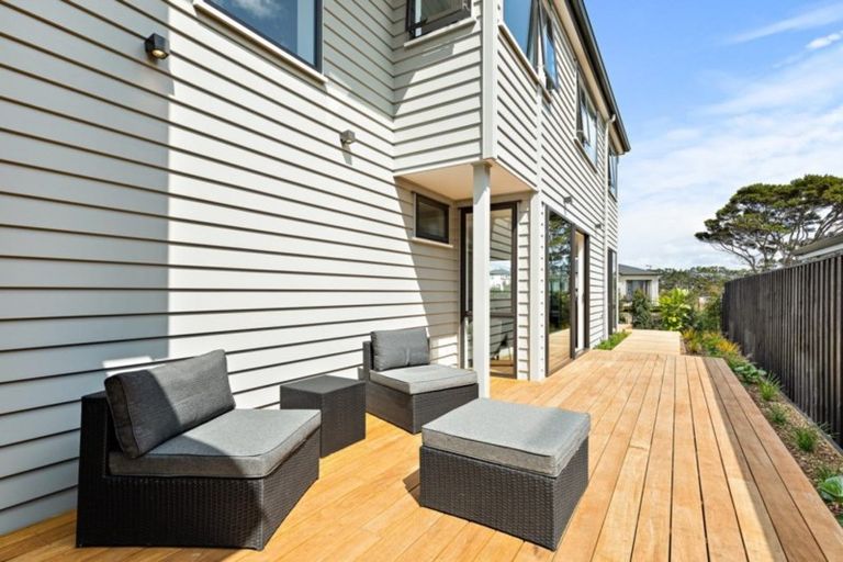 Photo of property in 4 Tai Crescent, Hobsonville, Auckland, 0616