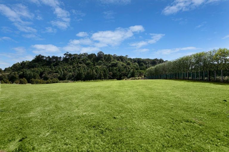 Photo of property in 30 Sunnyside Road, Coatesville, 0793