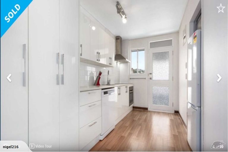 Photo of property in 10/35 Mana Esplanade, Paremata, Porirua, 5026