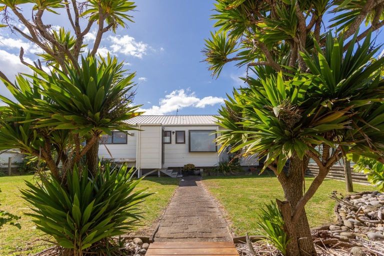 Photo of property in 171 Pukehina Parade, Pukehina, 3189