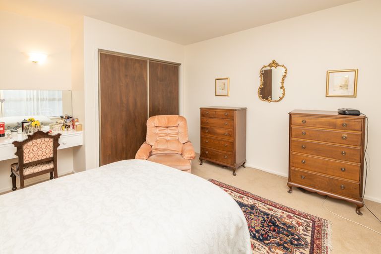 Photo of property in 2/2a Chilcombe Street, Ilam, Christchurch, 8041