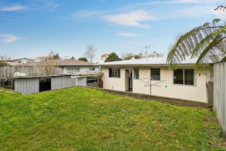 Photo of property in 2/24 Kingswood Road, Brookfield, Tauranga, 3110