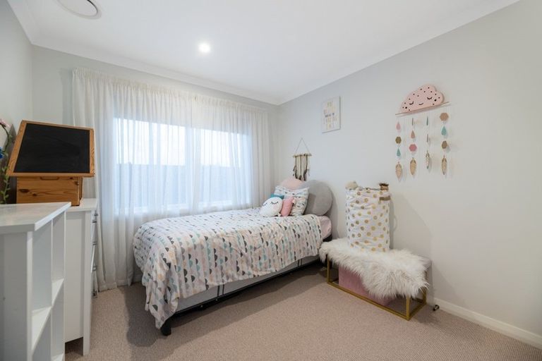 Photo of property in 170 Lakes Boulevard, Pyes Pa, Tauranga, 3112