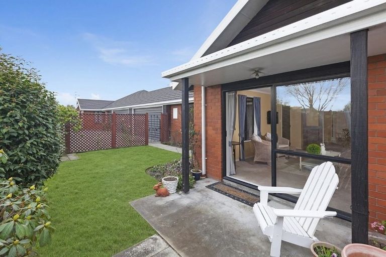 Photo of property in 2/27 Waimairi Road, Upper Riccarton, Christchurch, 8041