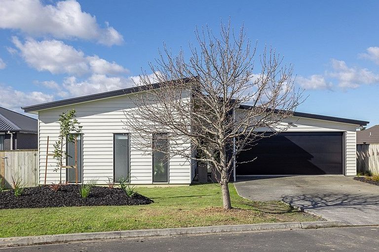 Photo of property in 7 The Landing, Riverhead, 0820