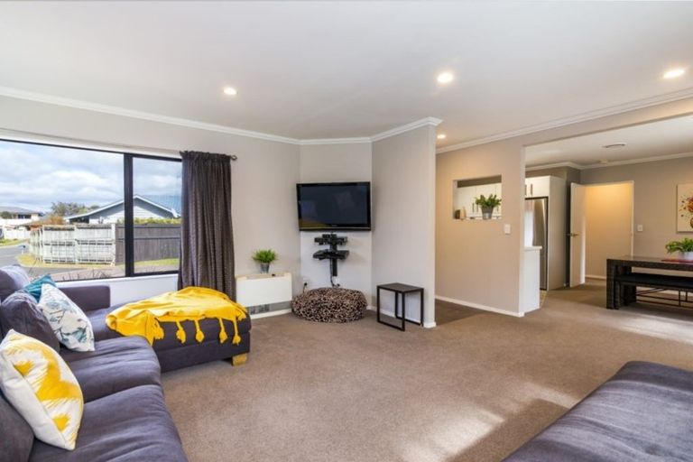 Photo of property in 28 Whetu Place, Nukuhau, Taupo, 3330