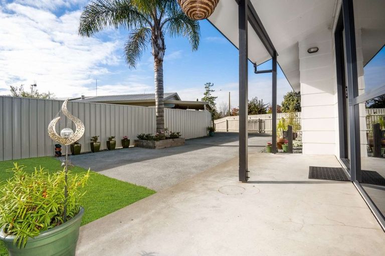 Photo of property in 2/832 Cook Place, Raureka, Hastings, 4120