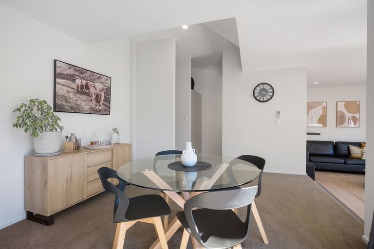 Photo of property in 5/19 Langana Avenue, Browns Bay, Auckland, 0630