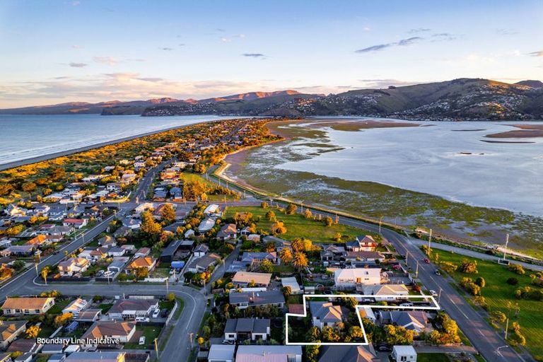 Photo of property in 399a Estuary Road, South New Brighton, Christchurch, 8062