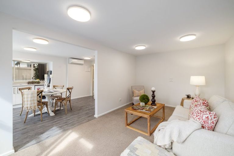 Photo of property in 73 Grahams Road, Burnside, Christchurch, 8041