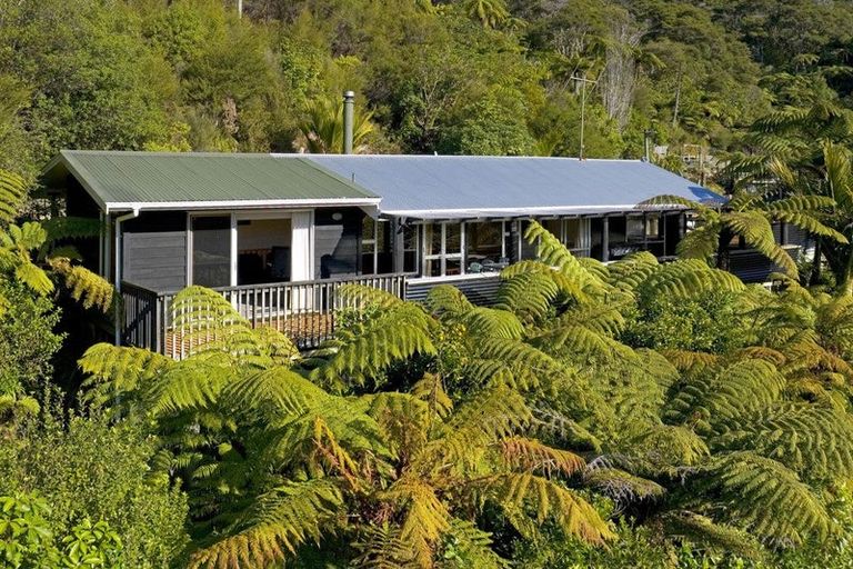 Photo of property in 38 Hope Drive, Okiwi Bay, 7193