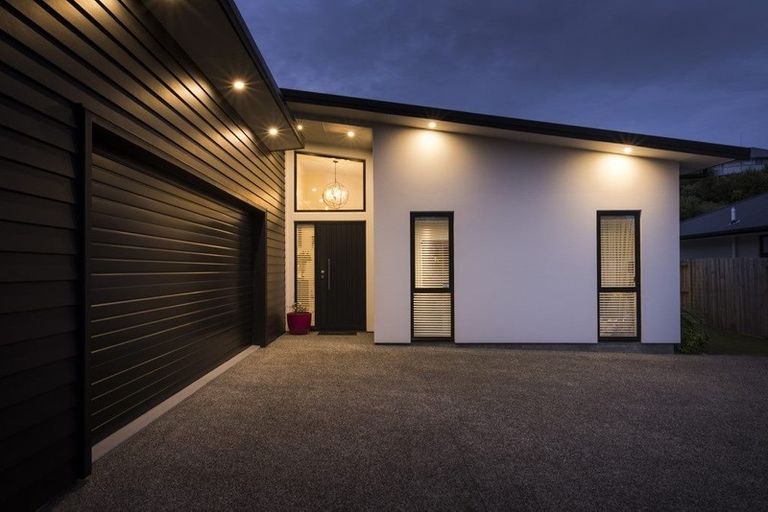 Photo of property in 5 Freedom Drive, Kelvin Grove, Palmerston North, 4414