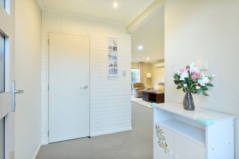 Photo of property in 70 Clover Drive, Henderson, Auckland, 0610