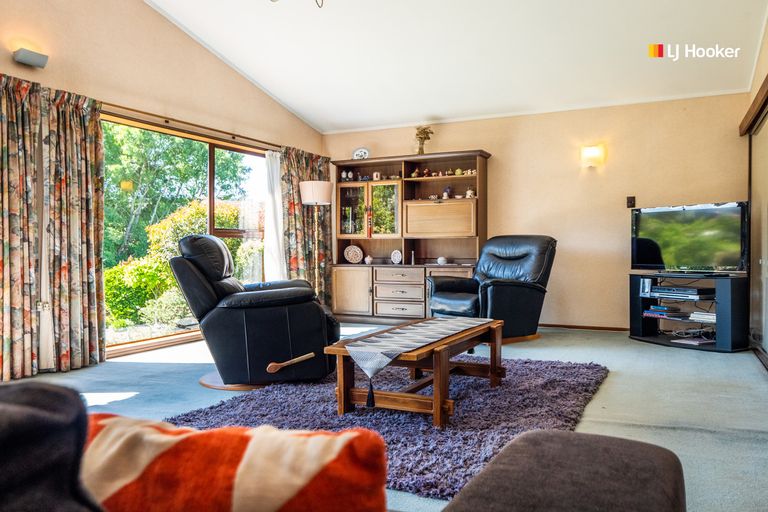 Photo of property in 11 Howorth Road, Fairfield, Dunedin, 9018