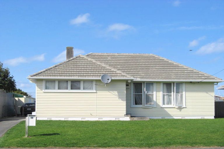 Photo of property in 19 Armstrong Place, Gonville, Whanganui, 4501