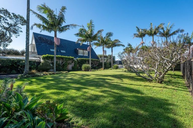 Photo of property in 1/24 Saltburn Road, Milford, Auckland, 0620