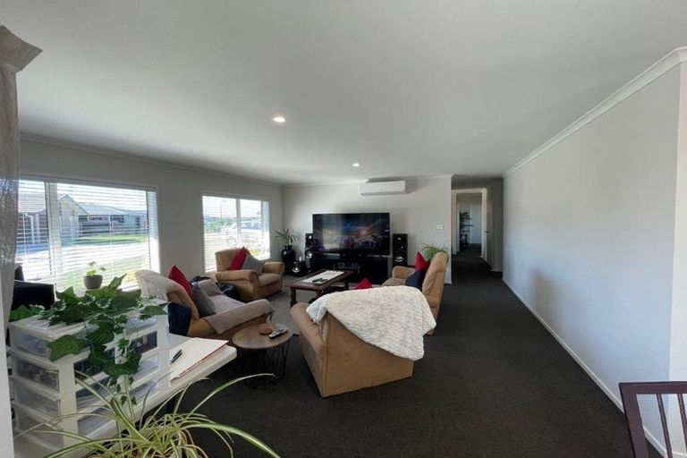 Photo of property in 25 Oka Street, Papamoa Beach, Papamoa, 3118