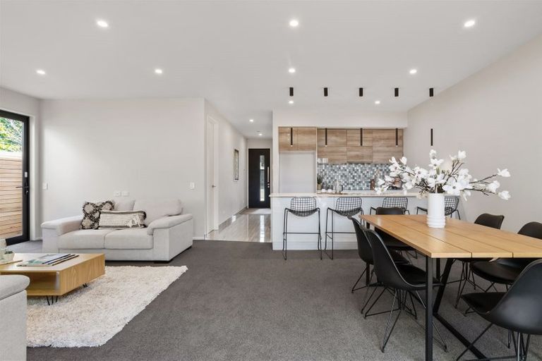 Photo of property in 32c Hewitts Road, Merivale, Christchurch, 8014