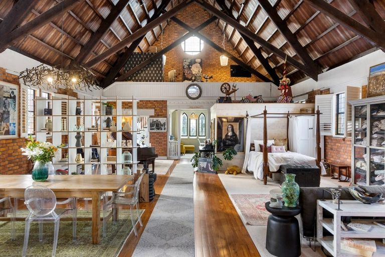 Photo of property in 95a Calliope Road, Stanley Point, Auckland, 0624