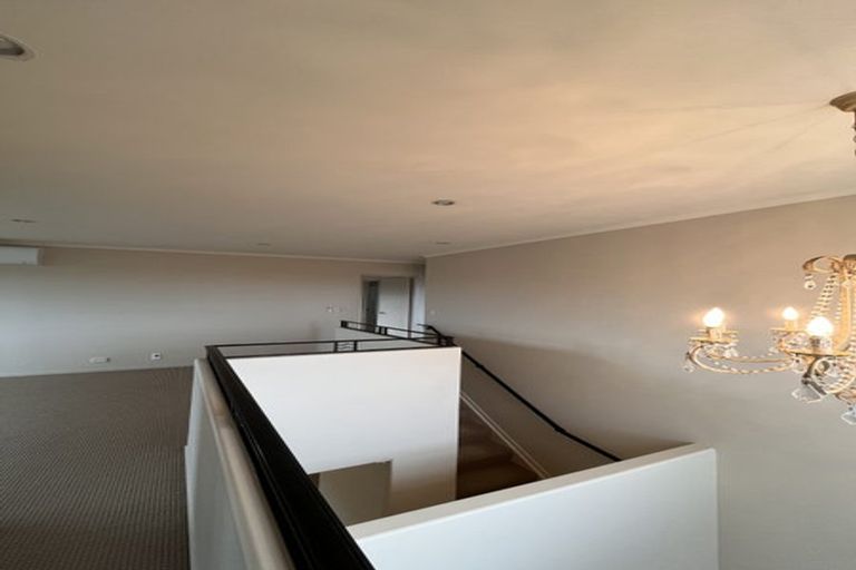 Photo of property in 8 Terrasini Drive, Flat Bush, Auckland, 2019