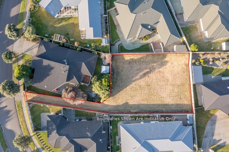 Photo of property in 5 Datum Way, Paraparaumu, 5032