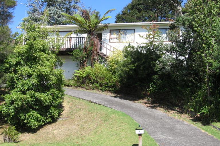 Photo of property in 5 Fitzwilliam Drive, Torbay, Auckland, 0630