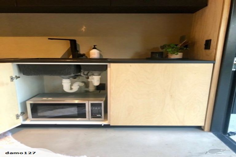 Photo of property in 3 George Avenue, Herald Island, Auckland, 0618