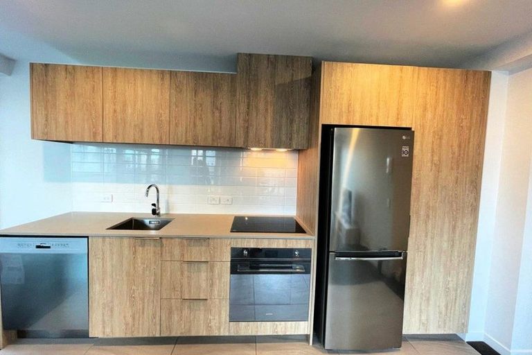 Photo of property in Pinnacle Apartments, E703/160 Victoria Street, Te Aro, Wellington, 6011