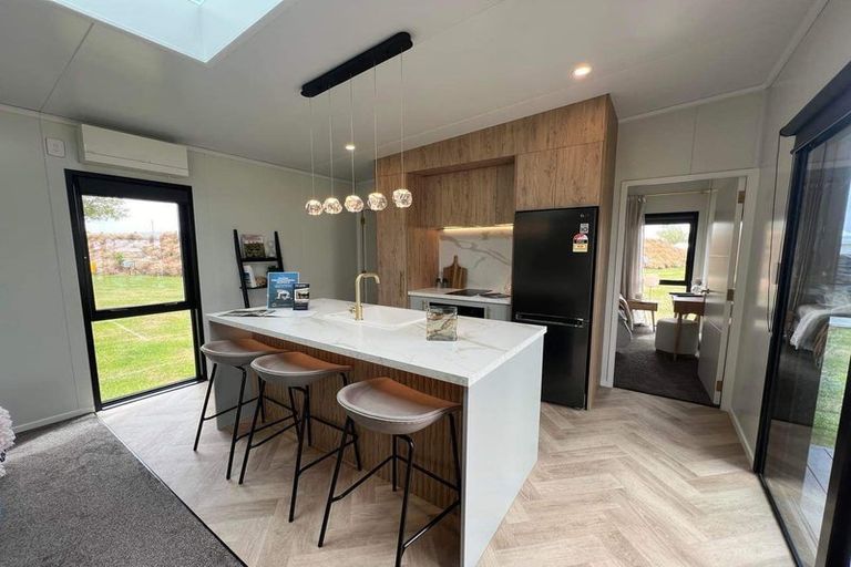 Photo of property in 668 Avonside Drive, Avonside, Christchurch, 8061