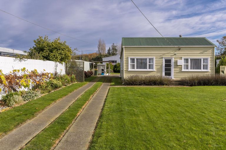 Photo of property in 9 Waimate Highway, Makikihi, Waimate, 7978