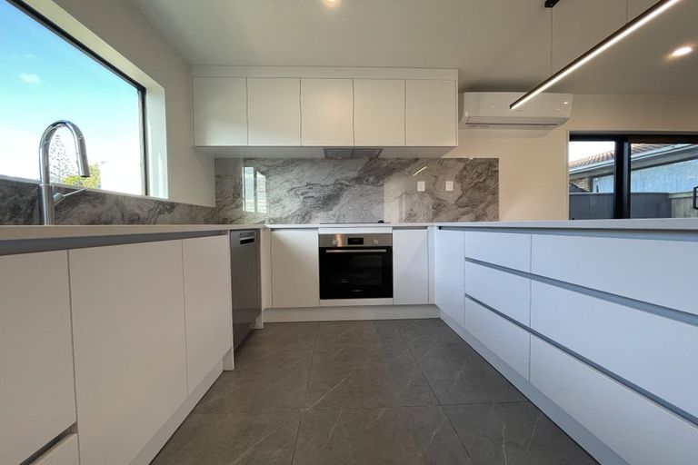 Photo of property in 75c Cardiff Road, Pakuranga, Auckland, 2010